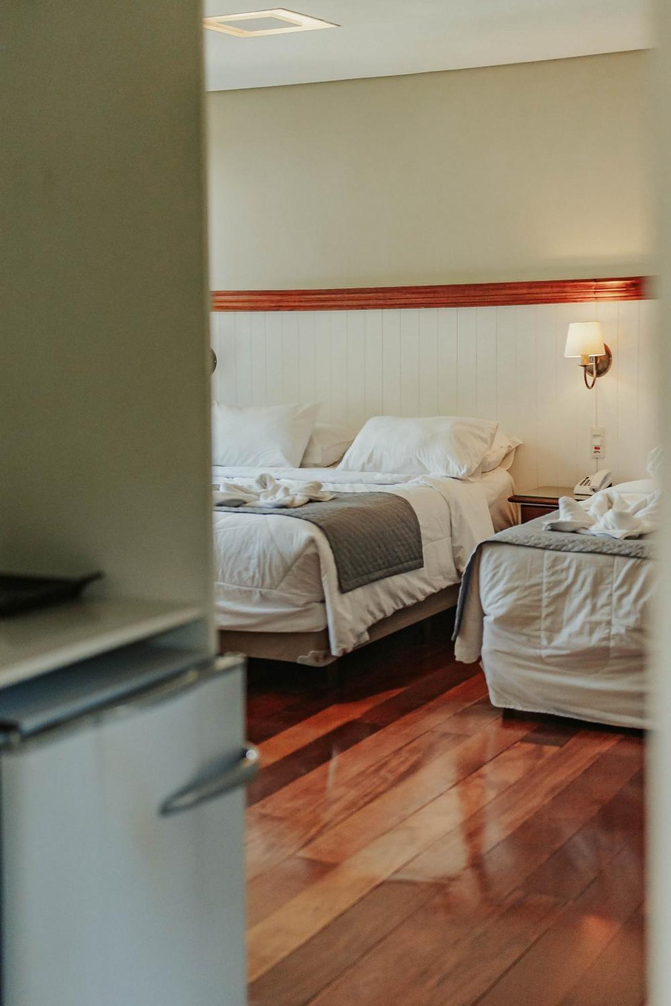 Pousada Golden Hills Canela Habitación foto